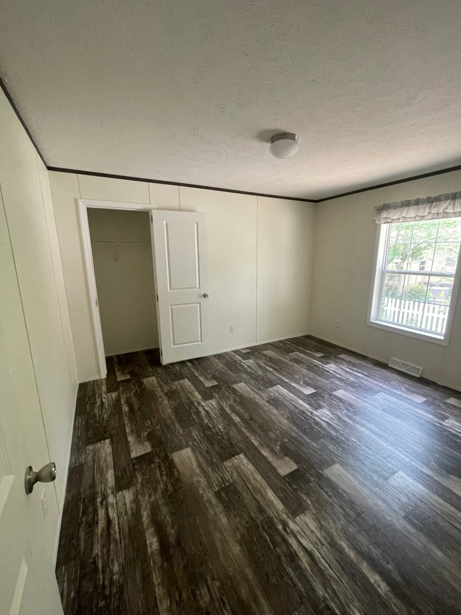 Building Photo - 7 Branette Ln