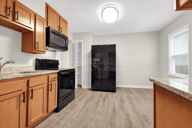 Building Photo - 3605 Parthenia Ave