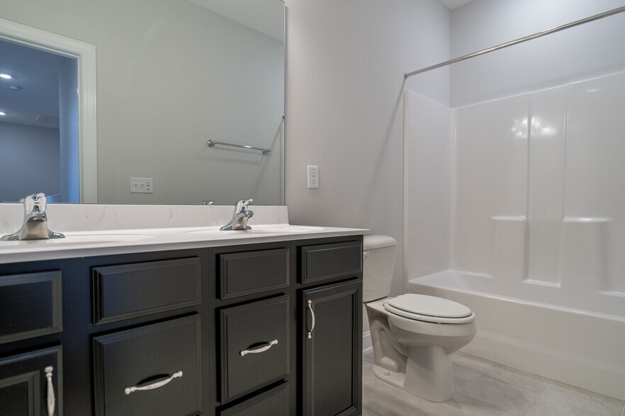 Building Photo - 304 Shale Creek Dr