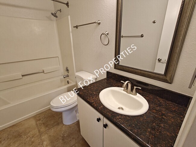 Building Photo - 8854 E Citrus Tree Dr