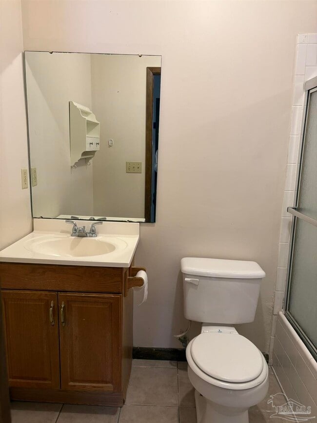 Building Photo - 3262 Maplewood Dr