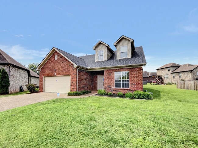 Building Photo - 102 Privett Ct