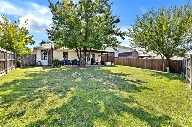 Building Photo - 8404 Early Dawn Trail