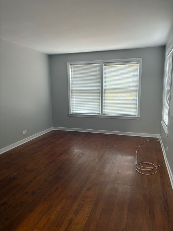 Building Photo - 4957 Hull St