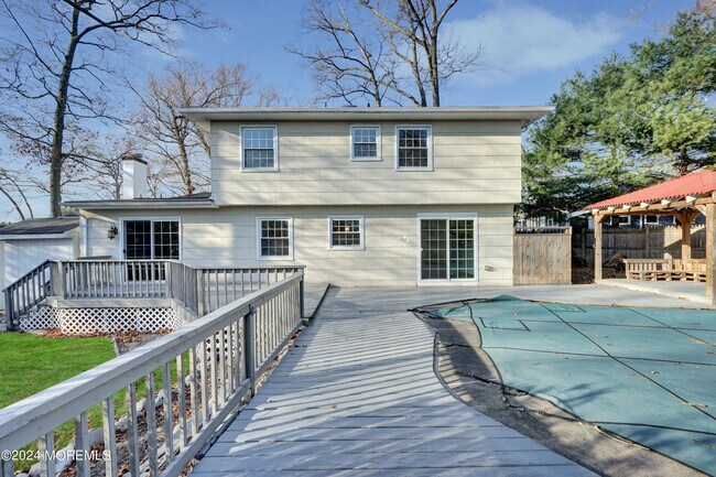 Building Photo - 22 Brookside Ct