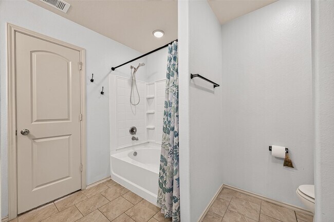 Building Photo - 23718 Water Hickory Dr