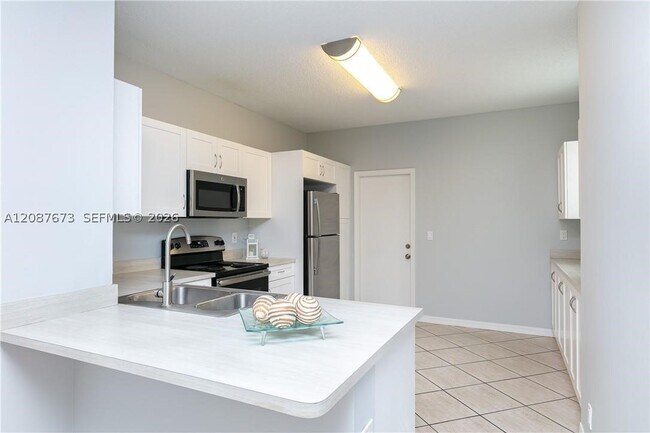 Building Photo - 3635 San Simeon Cir