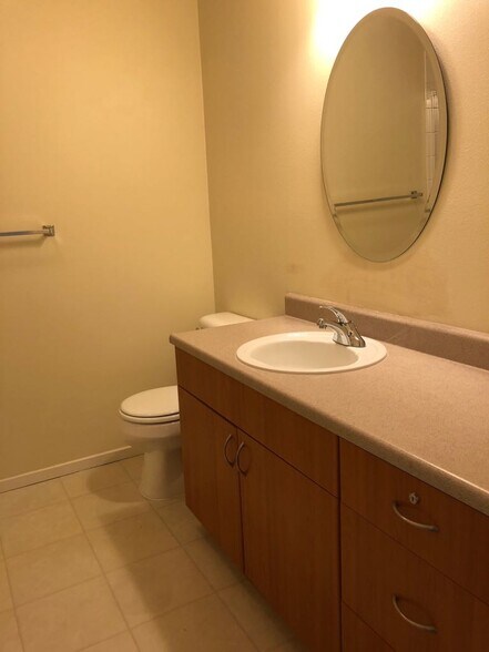 Building Photo - 18270 Northeast 97th Way