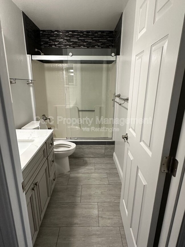 Building Photo - 180 Pelican Loop