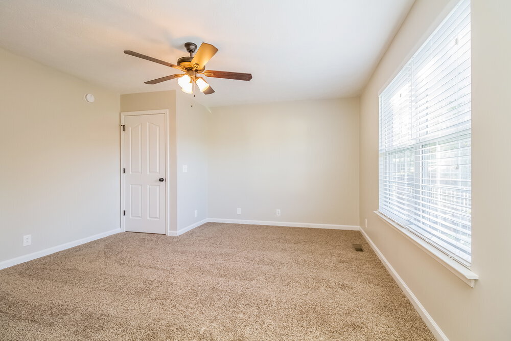 Building Photo - 634 Woodland Hills Dr