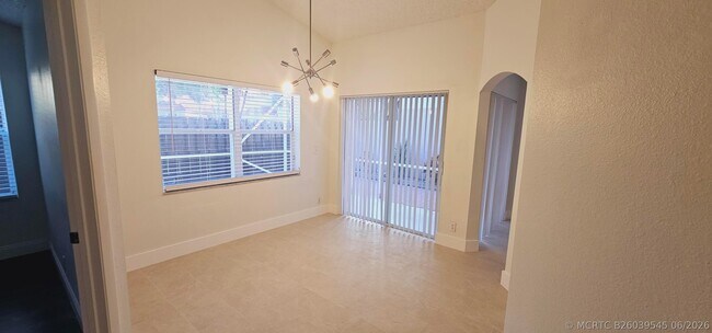 Building Photo - 10780 Cypress Lake Terrace