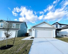 Building Photo - 3 bedroom, 2 bath home for lease