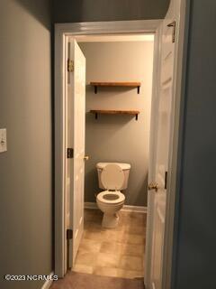Building Photo - 107 Live Oak Dr
