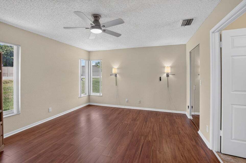 Master Bedroom - 8108 Summer Shores Dr