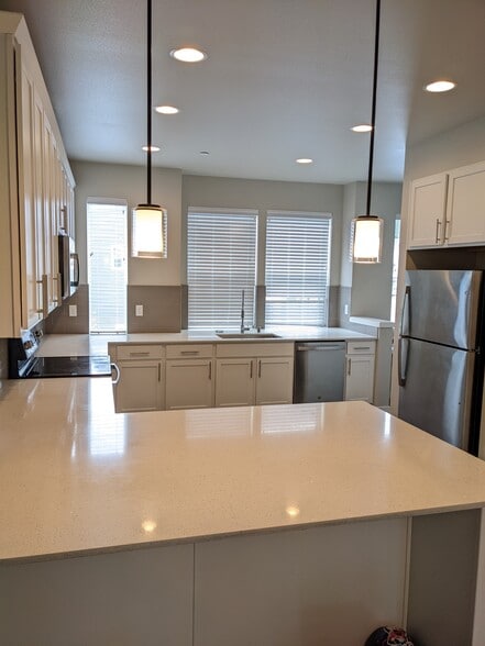 Building Photo - 13717 Admiralty Way