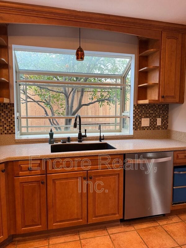 Building Photo - 3654 Azure Lado Dr