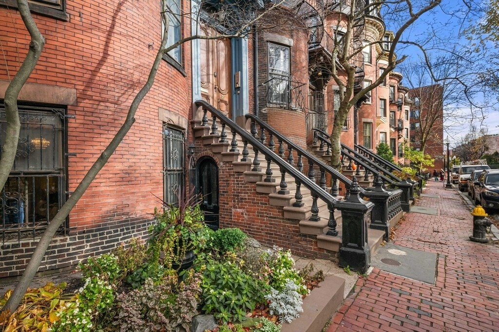 Building Photo - 15 Concord Sq