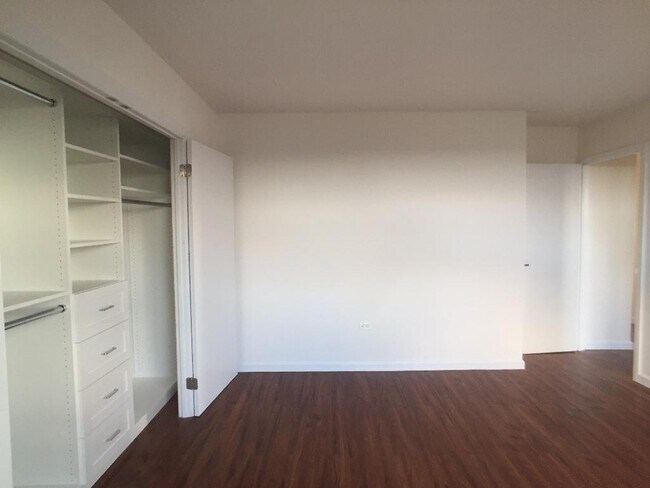 Building Photo - 150 West 225th Street