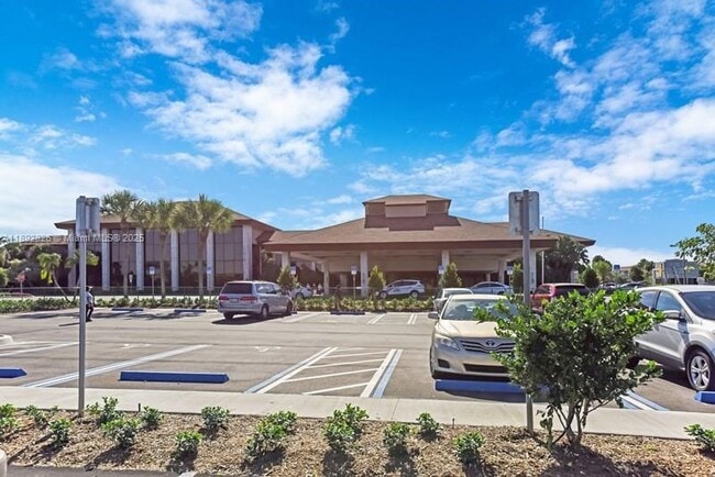 Building Photo - 1251 SW 125th Ave