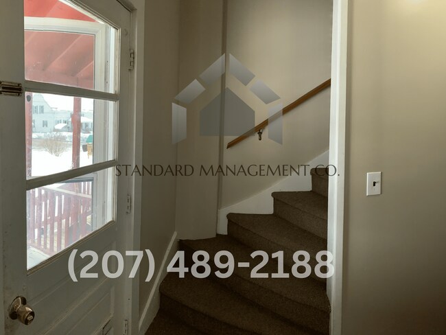Building Photo - 15 Kennebec St