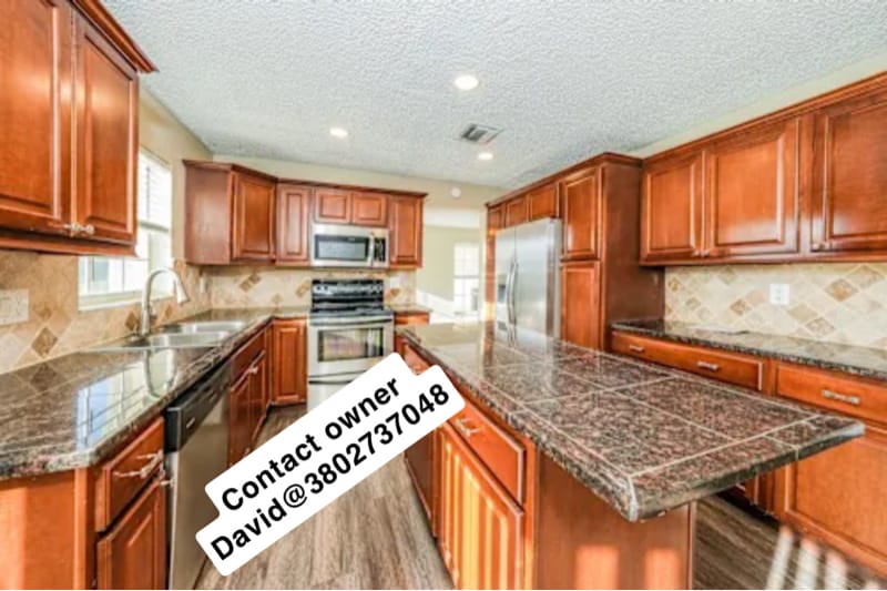 Building Photo - 215442 Middletown Dr