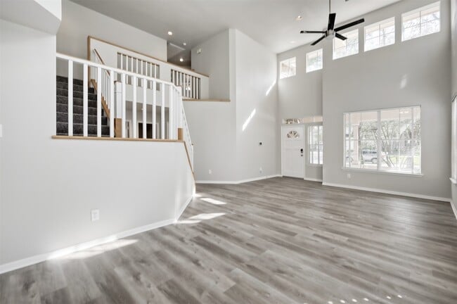 Building Photo - 51 E Greywing Cir