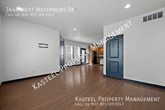 Building Photo - 3446 W Waterbury Dr