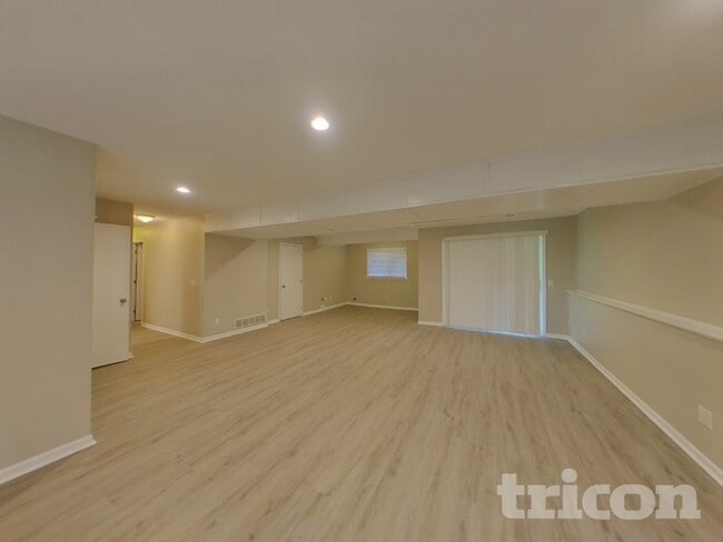 Building Photo - 12015 60th Pl N