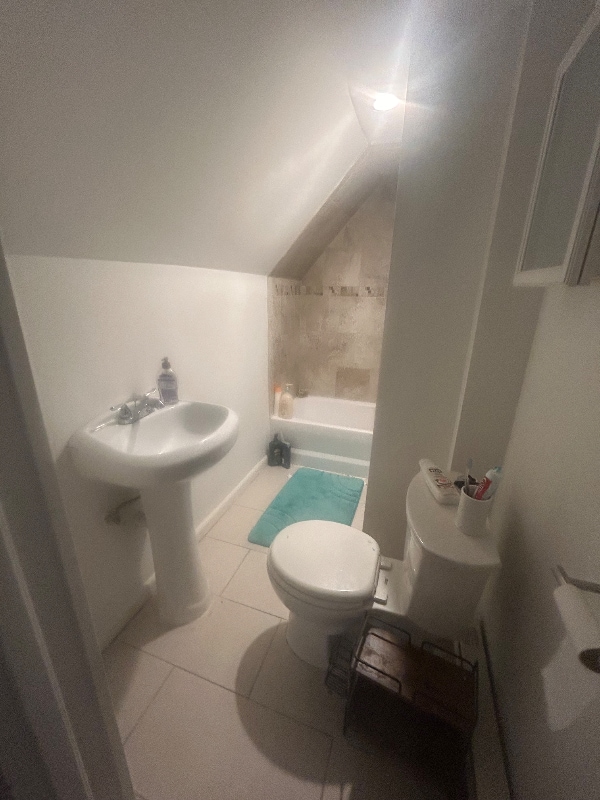 Building Photo - 26 Ella St