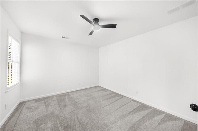 Building Photo - 11215 Highfield Chase Dr