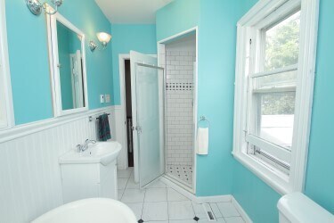 3rd floor bathroom with Claw Foot Tub and separate Shower - 263 West Rittenhouse Street