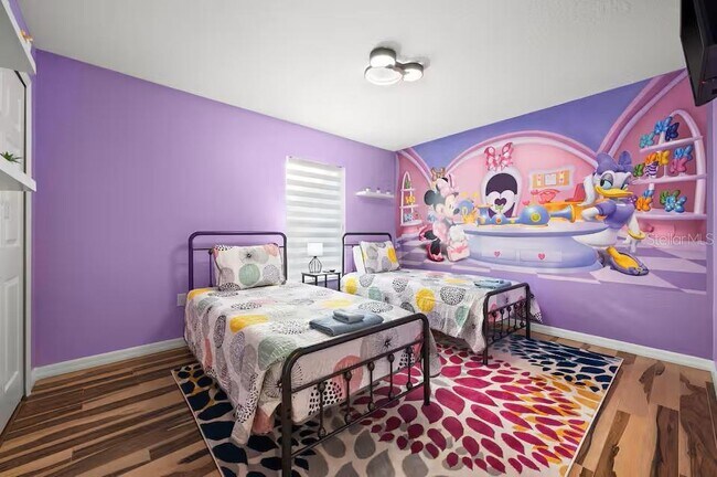 Building Photo - 3 Ryecroft Ln