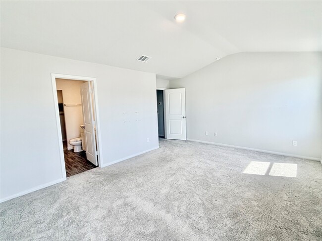 Building Photo - 1395 Rd 5102