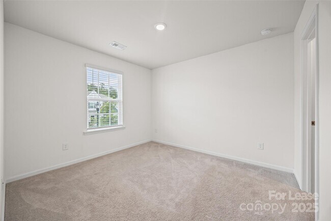Building Photo - 5775 Soft Shell Dr