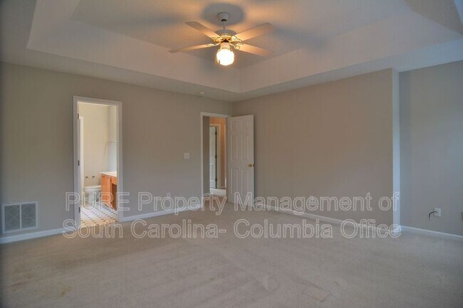 Building Photo - 210 Kingston Forest Dr