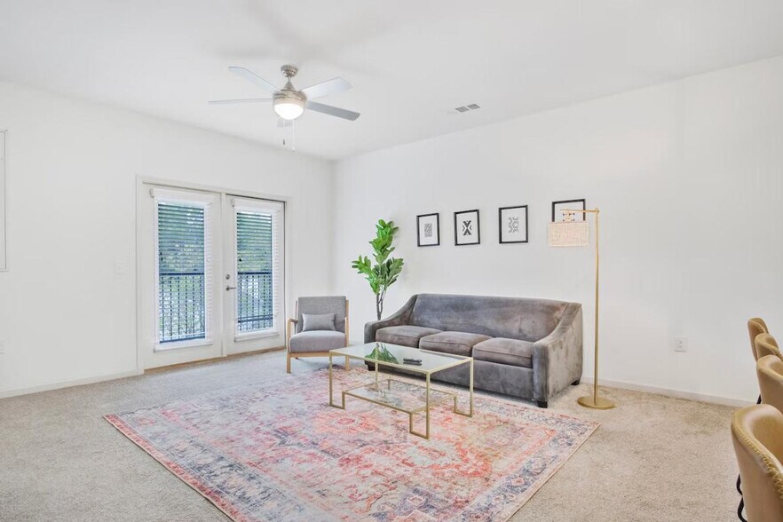 Building Photo - 8251 Windsor Hill Blvd