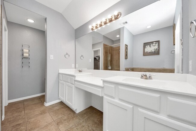 Building Photo - 3714 Tirranna Dr