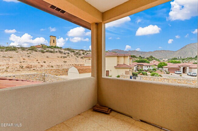 Building Photo - 6285 Wildwood Ct