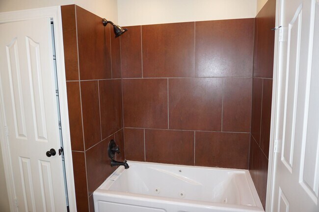 Building Photo - 4 Bed 2 Bath two car garage  Home