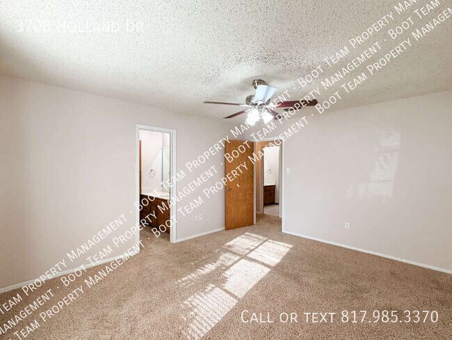 Building Photo - 3708 Holland Dr