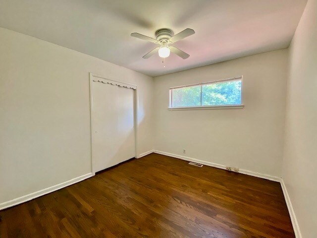 Building Photo - 2125 Forest Oaks Dr