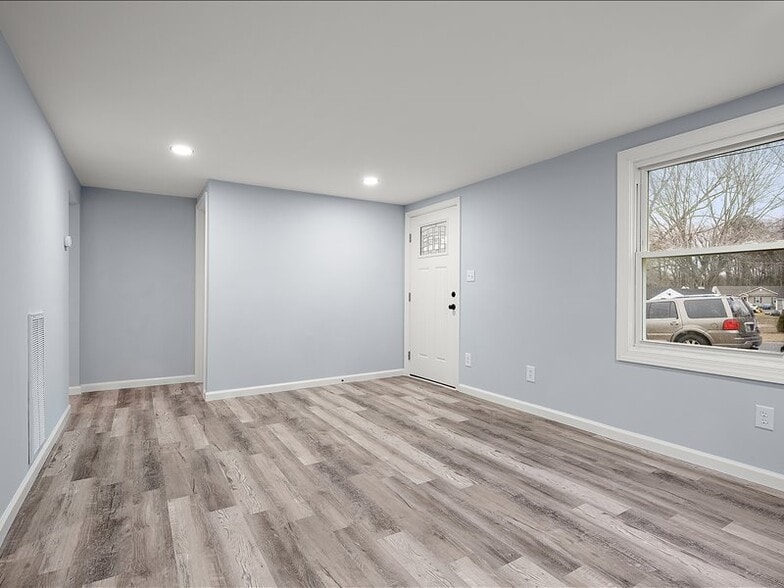 Building Photo - 600 Pacific Ave