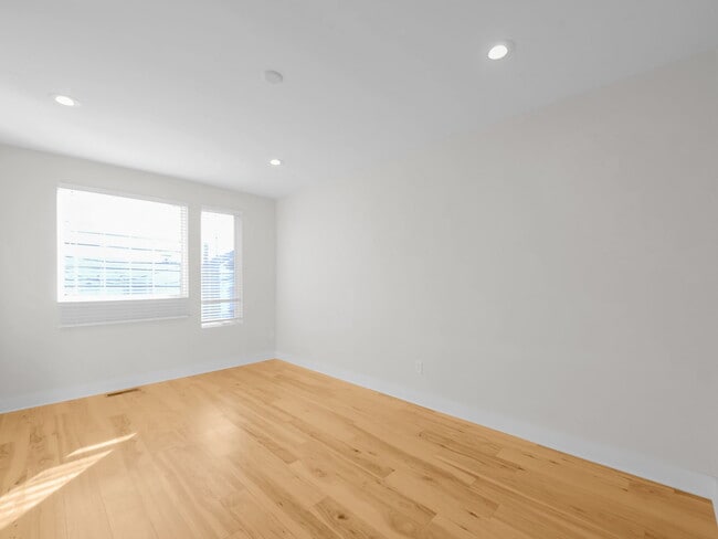 Building Photo - 1159 N 4th St