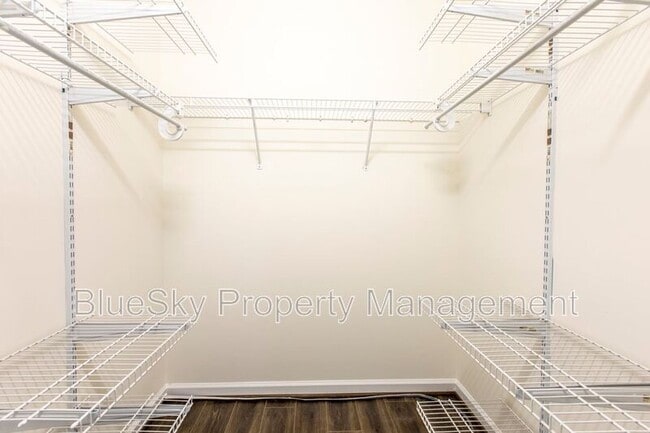 Building Photo - 115 Greenwich Ct