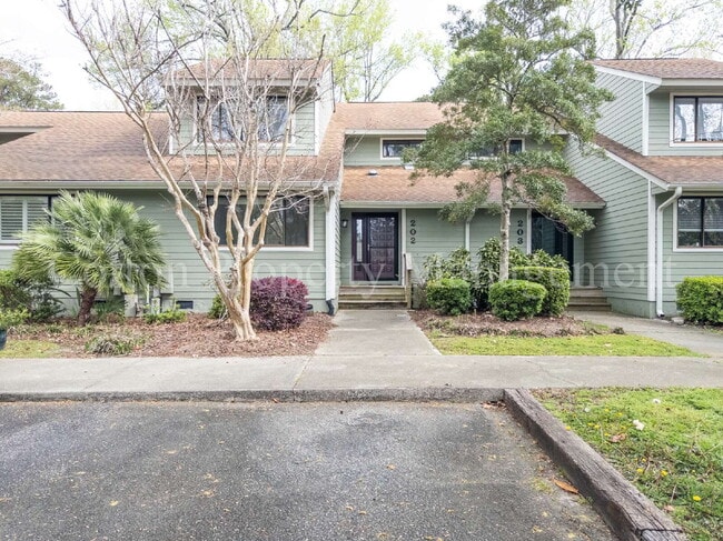 Building Photo - 202 Crooked Creek Rd