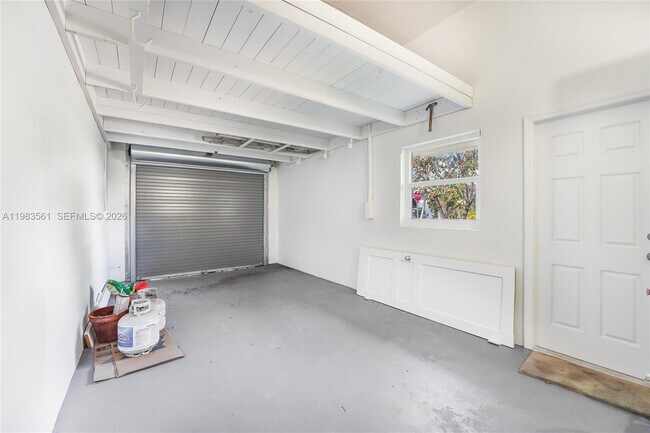 Building Photo - 8975 Froude Ave