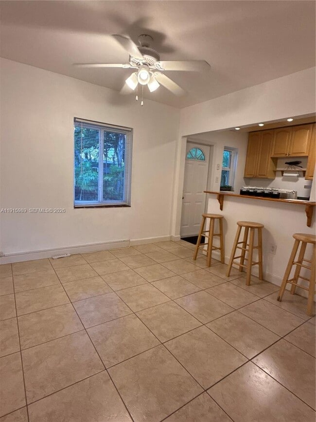 Building Photo - 6141 SW 47th St