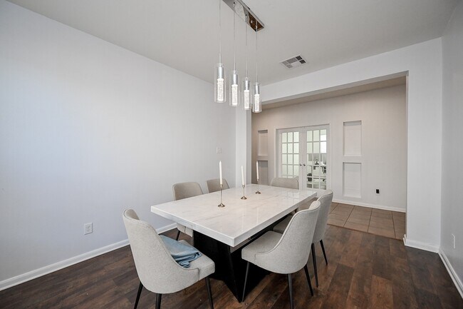 Building Photo - 28610 Cranford Sage Ln