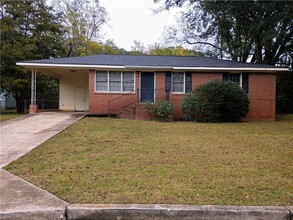 Building Photo - 8 Carver Rd