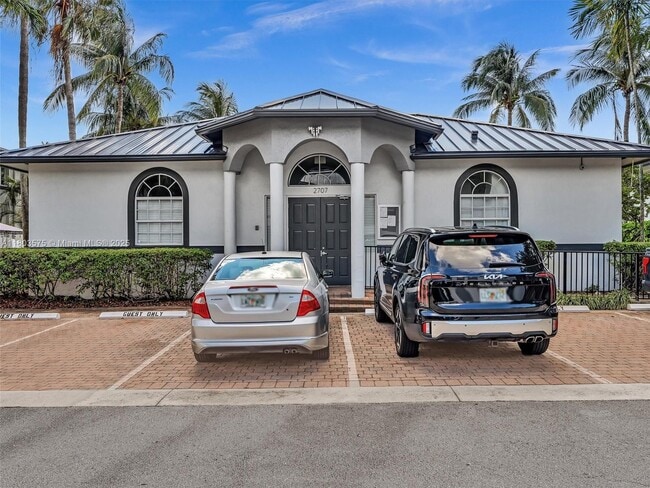 Building Photo - 2727 Treasure Cove Cir